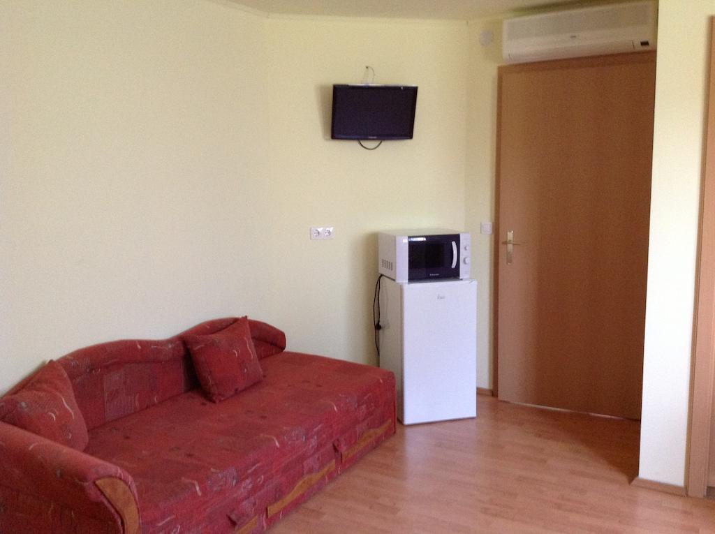 Majnár Villa Apartmanház Bogács Habitación foto